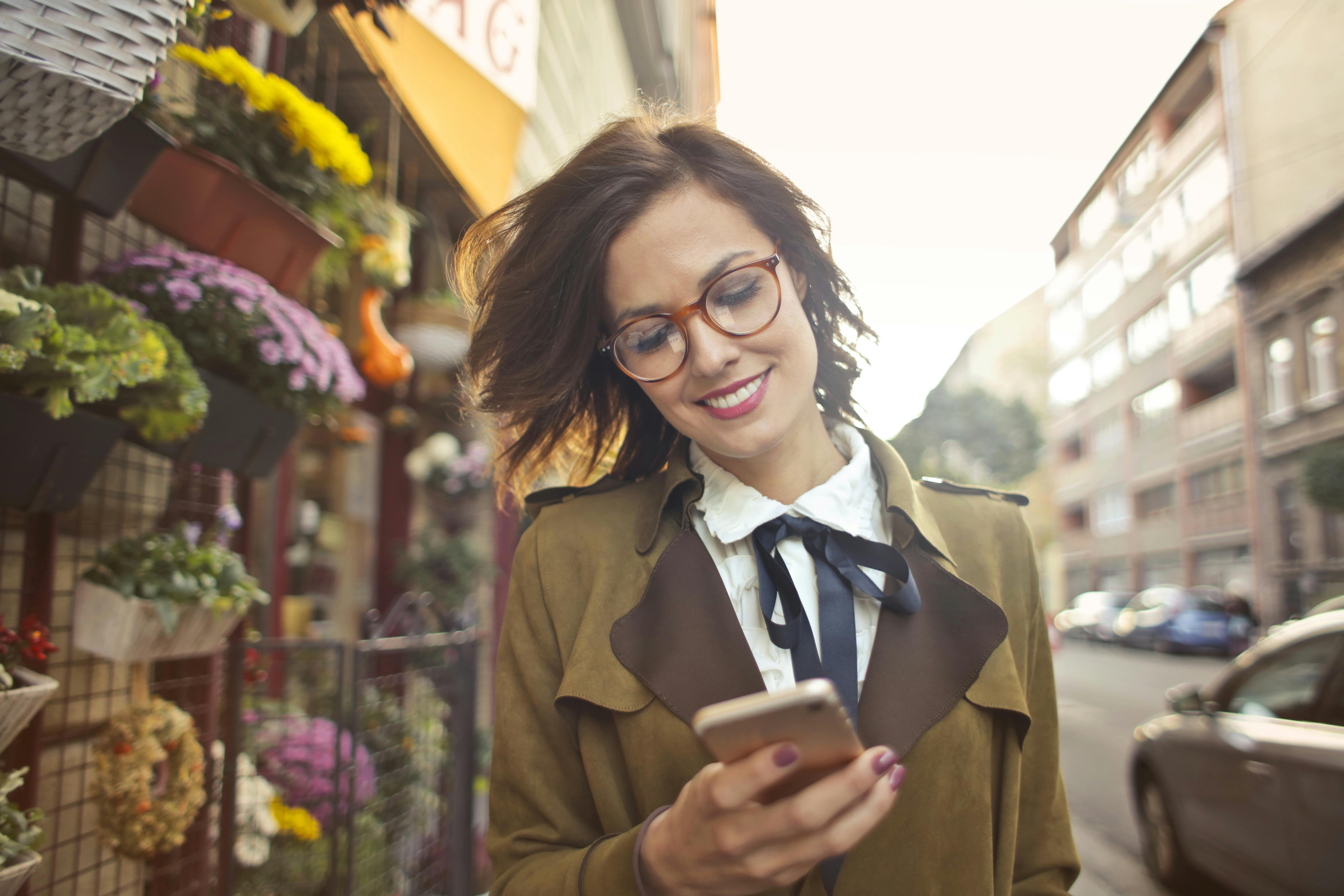 How to Create a Modern Envelope: Essential Guide for 2025